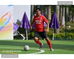 孙易磊备战一军初先发 请教伊藤大海滑球和策略